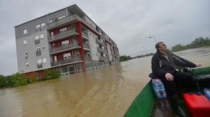 Во Обреновац има 12 жртви a се стравува за повеќе, во Србија вкупно 17 no alt